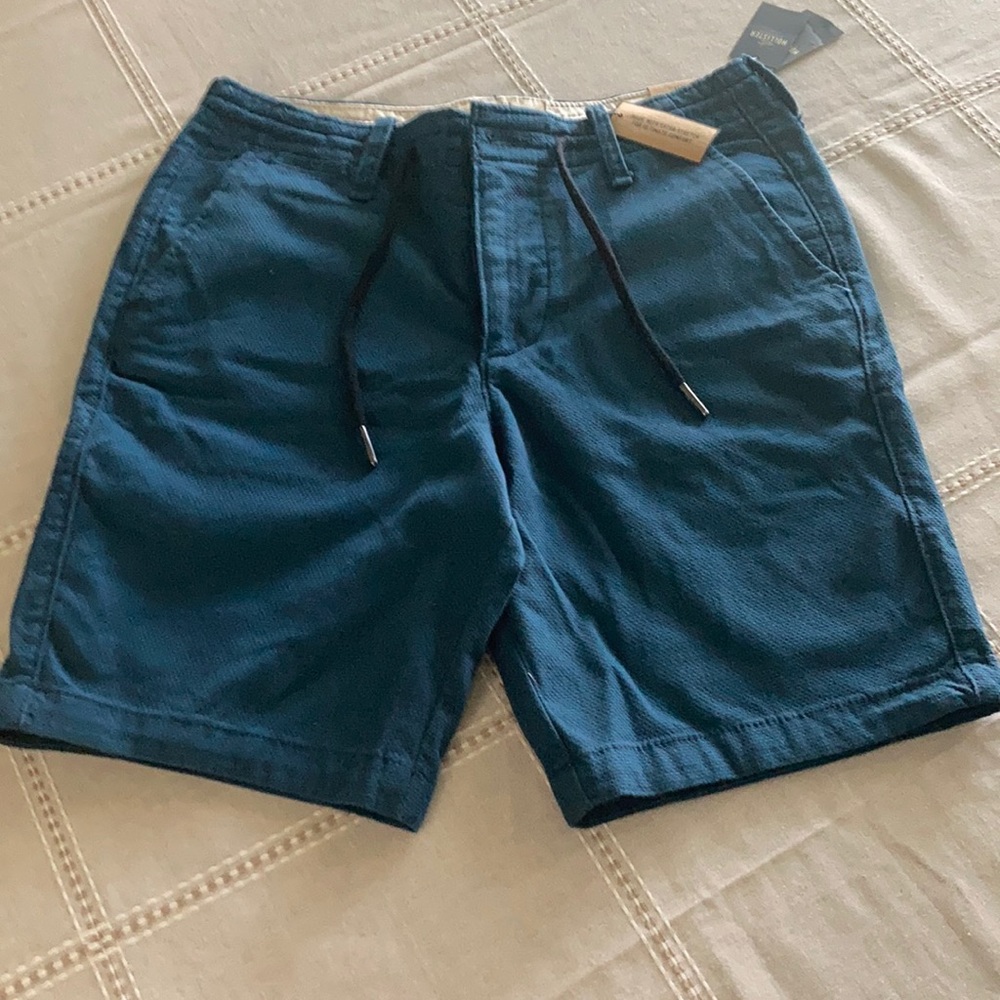 Hollister Classic fit navy blue size 28 men’s